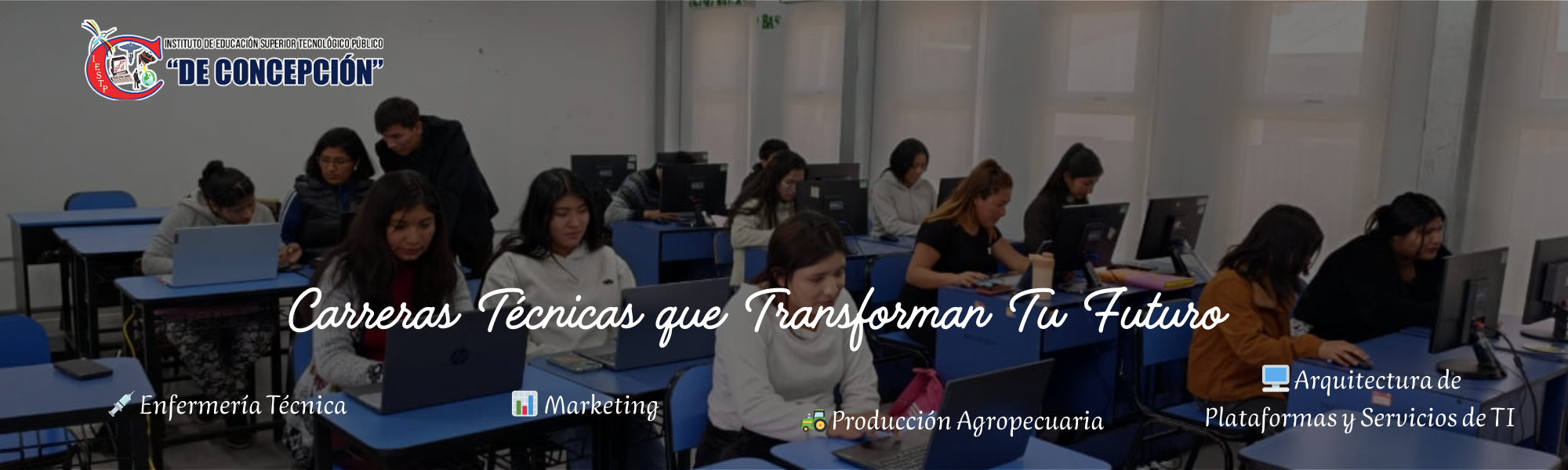 Imagen de un teclado en representación de la carrera de arquitectura y servicios de tecnología de la información